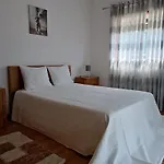 בית הארחה Abrigo Andorinhas *