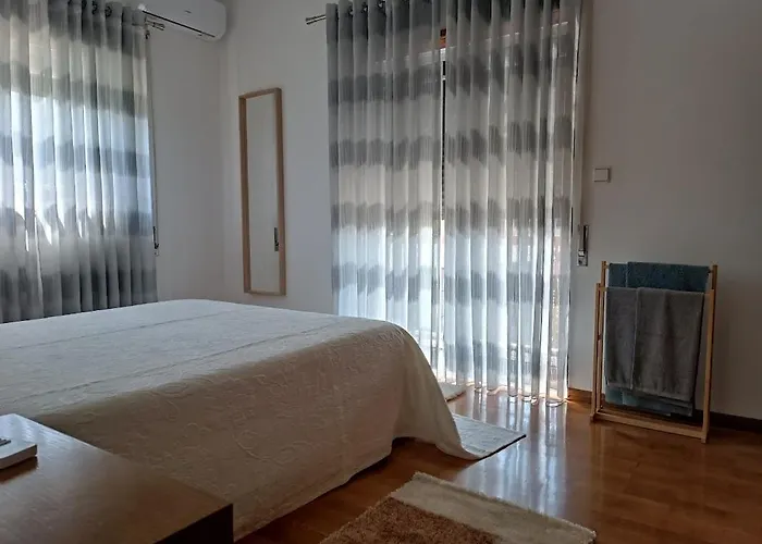 Maison d'hôtes Abrigo Andorinhas *